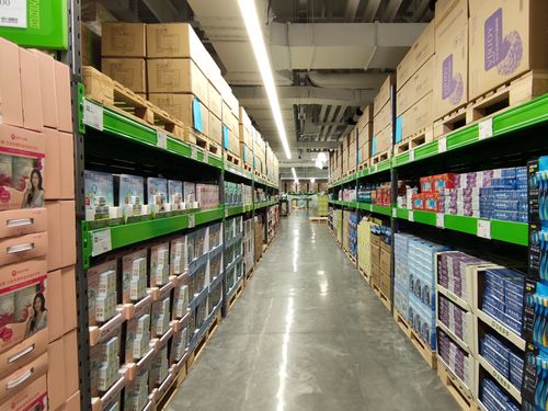 品牌新店与空间焕新 零售消费场景的多元探索